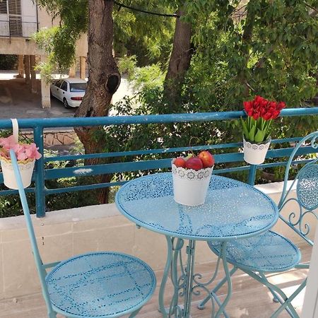 Appartamento Lovely Studio With Balcony Rechovot Esterno foto