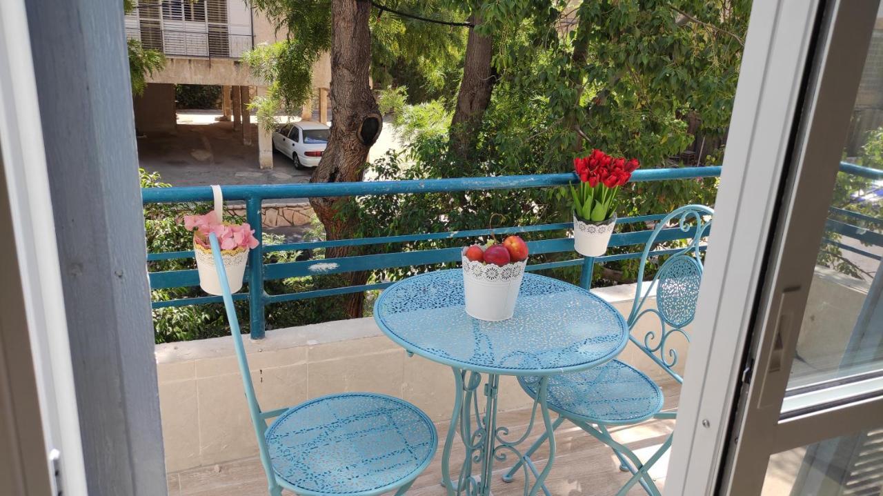 Appartamento Lovely Studio With Balcony Rechovot Esterno foto